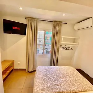 suites-con-bano-privado-frente-a-la-estacion-de-metro-l5.topbarcelonahotels.com/